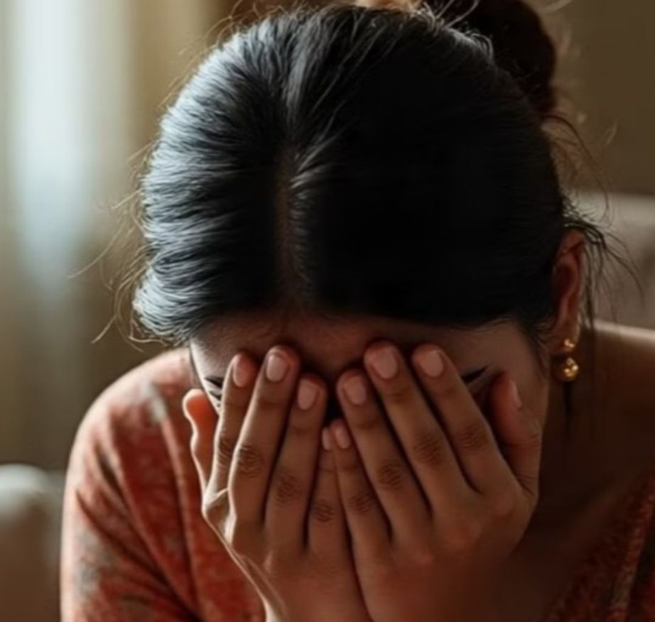 न आवाज निकली, न मदद मांग सकी… कागज पर लिखी कहानी ने खोले हैरान कर देने वाले राज.. न आवाज निकली, न मदद मांग सकी… कागज पर लिखी कहानी ने खोले हैरान कर देने वाले राज..
