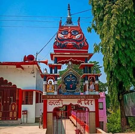 एक रात में खड़ा हो गया पूरा मंदिर! समस्तीपुर के काली मंदिर का रहस्य आज भी बना है पहेली.. एक रात में खड़ा हो गया पूरा मंदिर! समस्तीपुर के काली मंदिर का रहस्य आज भी बना है पहेली..