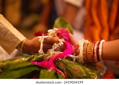 छोटा कद, संतान न होने के ताने… झांसी में विवाहिता की संदिग्ध मौत, दहेज प्रताड़ना का आरोप.. छोटा कद, संतान न होने के ताने… झांसी में विवाहिता की संदिग्ध मौत, दहेज प्रताड़ना का आरोप..