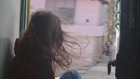 महिला को बंधक बनाकर लाखों की लूट का आरोप, हाथ-पैर बांधकर घर से नकदी और जेवर ले गए बदमाश.. महिला को बंधक बनाकर लाखों की लूट का आरोप, हाथ-पैर बांधकर घर से नकदी और जेवर ले गए बदमाश..