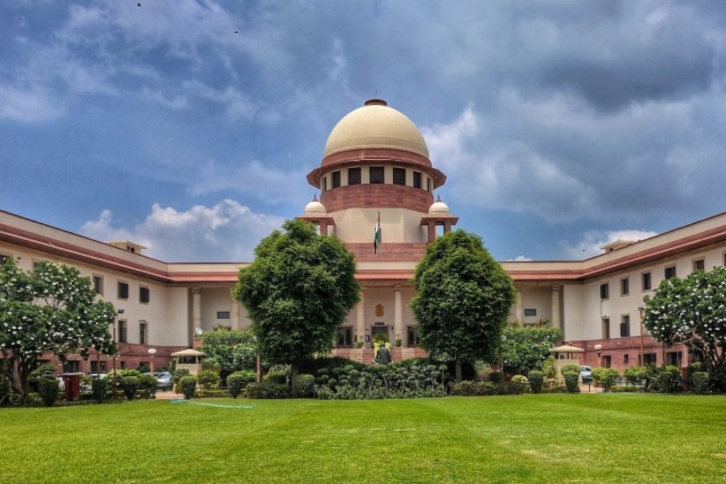 झारखंड के 45 साल पुराने मर्डर केस पर सुप्रीम कोर्ट ने जताई नाराजगी, उम्रकैद के बुजुर्ग कैदी को दी जमानत​​​​​​