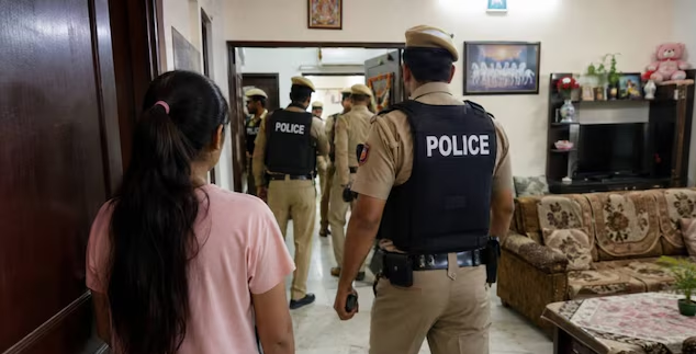 इंस्टाग्राम पर बिछाया दोस्ती का जाल, फिर शुरू हुआ ब्लैकमेलिंग और दरिंदगी का खेल.. इंस्टाग्राम पर बिछाया दोस्ती का जाल, फिर शुरू हुआ ब्लैकमेलिंग और दरिंदगी का खेल..