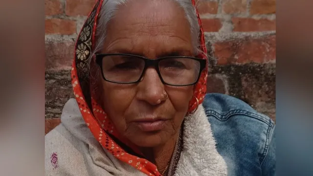 इटावा में 70 वर्षीय महिला का शव फंदे से लटका मिला, बेटी ने तीन बहुओं पर हत्या का लगाया आरोप.. इटावा में 70 वर्षीय महिला का शव फंदे से लटका मिला, बेटी ने तीन बहुओं पर हत्या का लगाया आरोप..