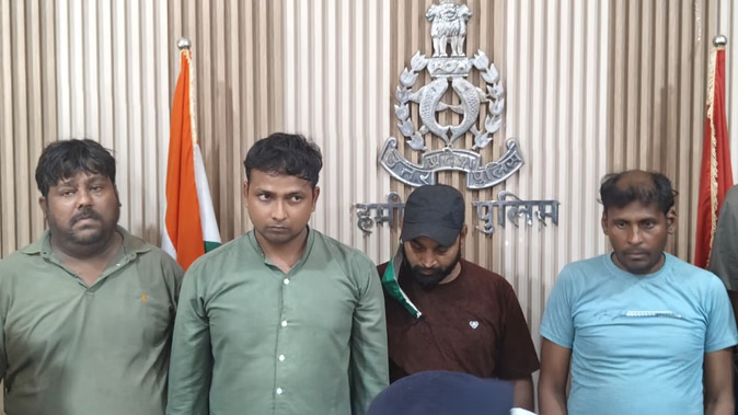 44 लाख के बीमा के लिए पति ने रची पत्नी की हत्या की साजिश, अर्टिगा से कई बार कुचलकर उतारा मौत के घाट.. 44 लाख के बीमा के लिए पति ने रची पत्नी की हत्या की साजिश, अर्टिगा से कई बार कुचलकर उतारा मौत के घाट..