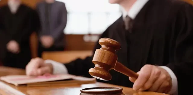 सगी मां से दुष्कर्म के प्रयास: के बाद की थी जघन्य हत्या, बंडा कोर्ट ने ‘जघन्यतम अपराध’ मानकर बेटे को सुनाया मृत्युदंड. सगी मां से दुष्कर्म के प्रयास: के बाद की थी जघन्य हत्या, बंडा कोर्ट ने ‘जघन्यतम अपराध’ मानकर बेटे को सुनाया मृत्युदंड.