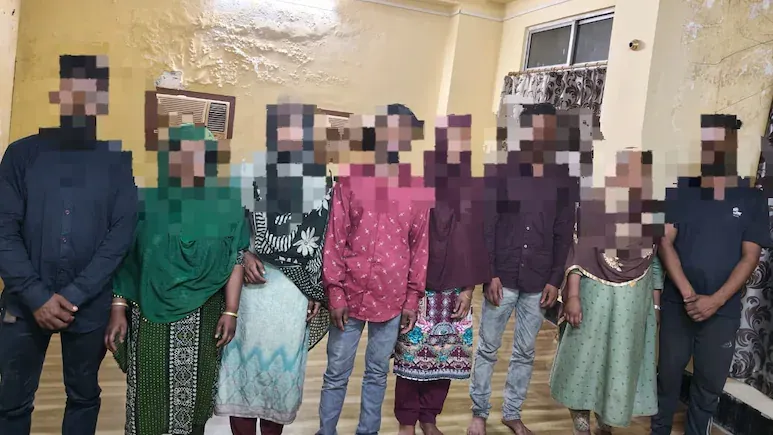 असम: दो दिन में 17 बांग्लादेशी नागरिक गिरफ्तार, अवैध तरीके से भारत में प्रवेश का आरोप. असम: दो दिन में 17 बांग्लादेशी नागरिक गिरफ्तार, अवैध तरीके से भारत में प्रवेश का आरोप.