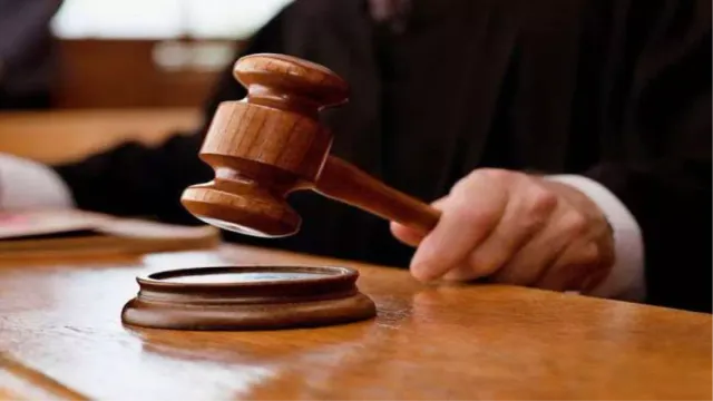 महोबा में बहू की एक गलती से खुला ऐसा राज, सास-ससुर की हत्या के मामले में तीनों को मिली उम्रकैद महोबा में बहू की एक गलती से खुला ऐसा राज, सास-ससुर की हत्या के मामले में तीनों को मिली उम्रकैद